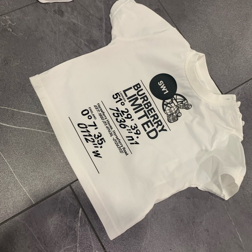 Burberry T Shirt